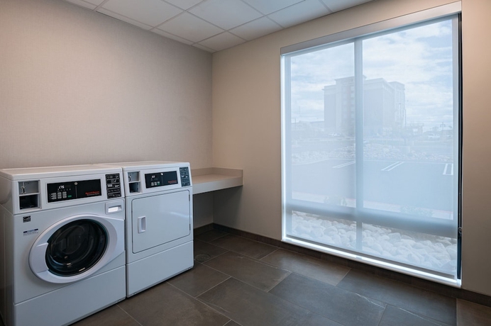 Imagen de los interiores del Hotel Courtyard by Marriott Colorado Springs North/Air Force Academy. Foto 19