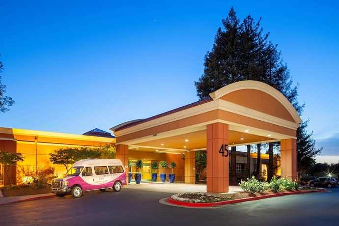 Imagen general del Hotel Courtyard by Marriott Concord Walnut Creek. Foto 1