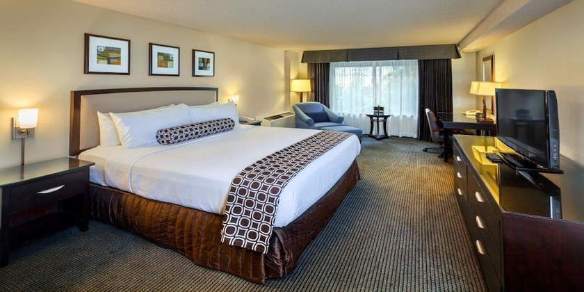 Imagen de la habitación del Hotel Courtyard by Marriott Concord Walnut Creek. Foto 10