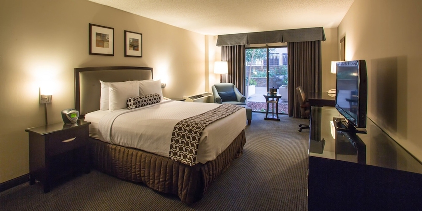 Imagen de la habitación del Hotel Courtyard by Marriott Concord Walnut Creek. Foto 14