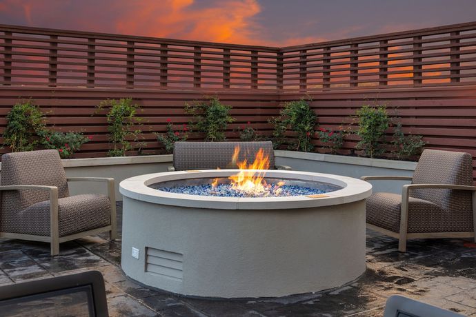 Imagen de los interiores del Hotel Courtyard by Marriott Conway. Foto 14