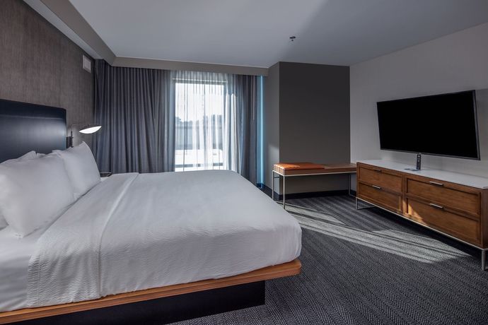 Imagen de la habitación del Hotel Courtyard by Marriott Conway. Foto 6