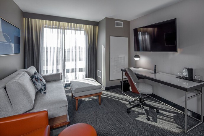 Imagen de la habitación del Hotel Courtyard by Marriott Conway. Foto 7