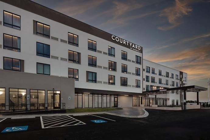 Imagen general del Hotel Courtyard by Marriott Conway. Foto 1