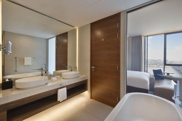 Imagen de la habitación del Hotel Courtyard by Marriott Culture Village, Dubai. Foto 3