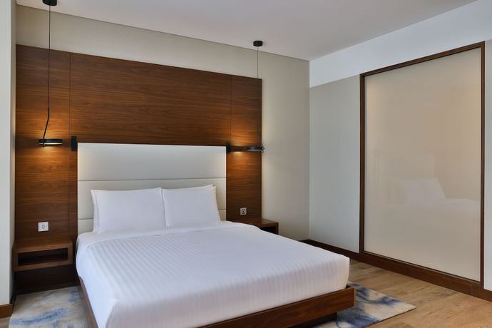 Imagen de la habitación del Hotel Courtyard by Marriott Culture Village, Dubai. Foto 10