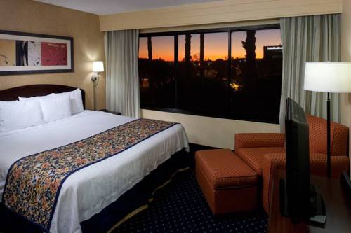 Imagen de la habitación del Hotel Courtyard by Marriott Cypress Anaheim / Orange County. Foto 3