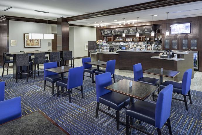 Imagen del bar/restaurante del Hotel Courtyard by Marriott Dallas Plano/Richardson. Foto 4