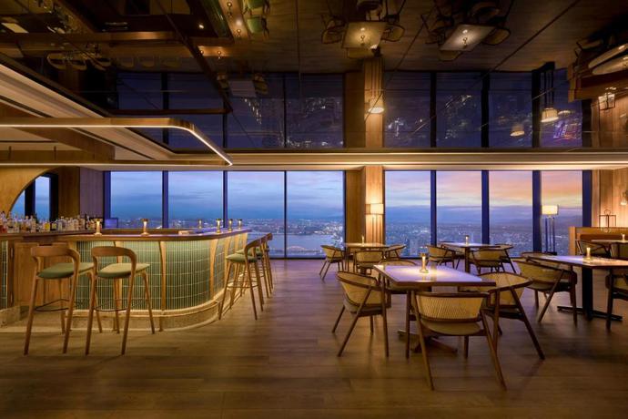 Imagen del bar/restaurante del Hotel Courtyard by Marriott Danang Han River. Foto 2