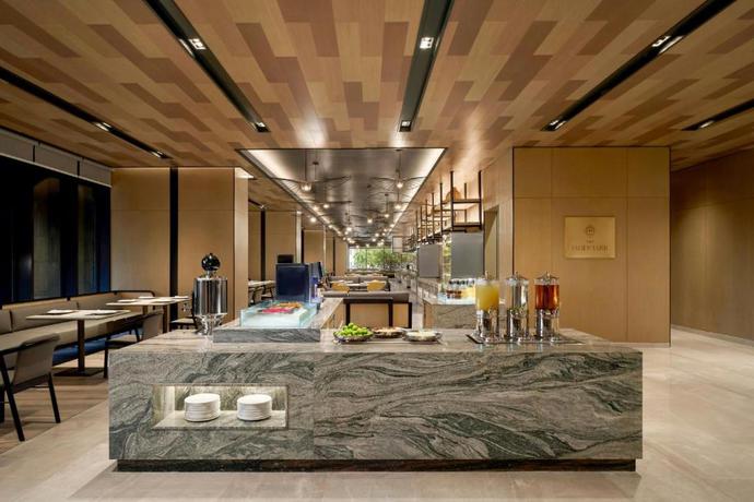 Imagen de los interiores del Hotel Courtyard by Marriott Danang Han River. Foto 14