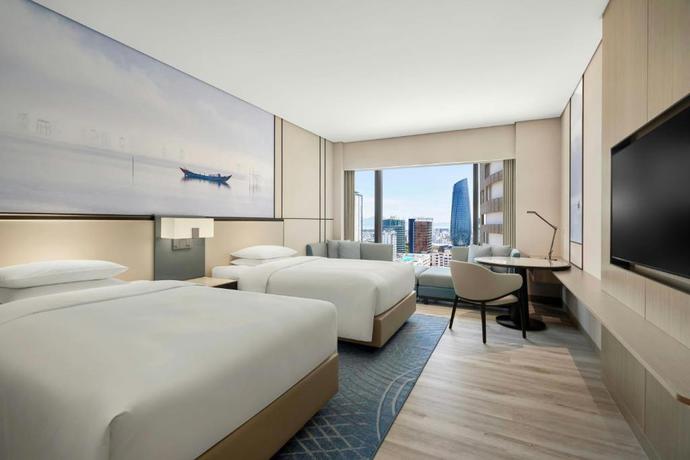 Imagen de la habitación del Hotel Courtyard by Marriott Danang Han River. Foto 5