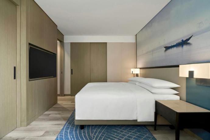 Imagen de la habitación del Hotel Courtyard by Marriott Danang Han River. Foto 8