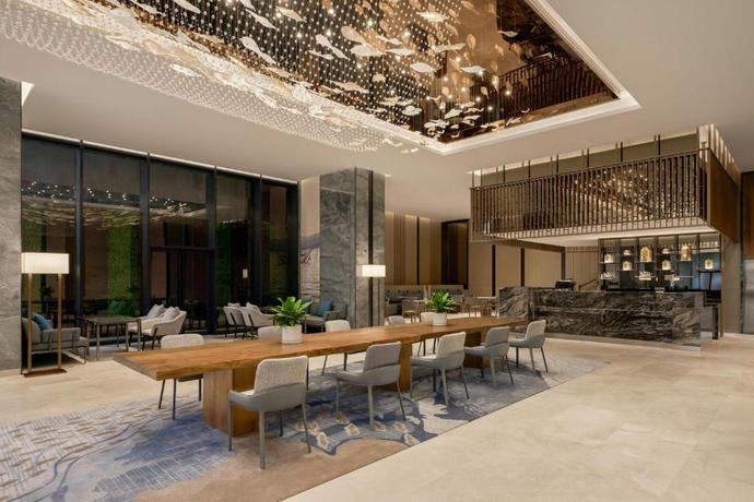 Imagen de los interiores del Hotel Courtyard by Marriott Danang Han River. Foto 15