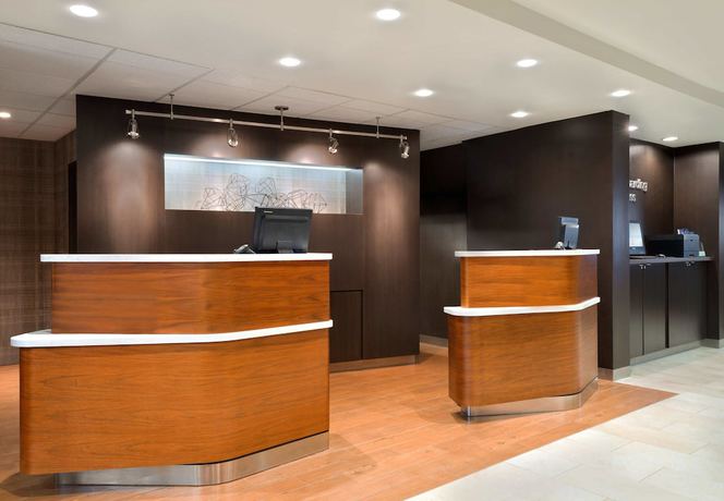 Imagen de los interiores del Hotel Courtyard by Marriott Dayton Beavercreek. Foto 18