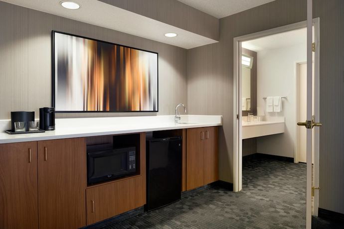 Imagen de la habitación del Hotel Courtyard by Marriott Dayton Beavercreek. Foto 11