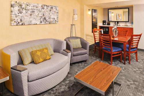 Imagen general del Hotel Courtyard by Marriott Denver Cherry Creek. Foto 7
