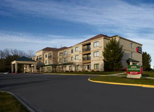 Imagen de la habitación del Hotel Courtyard by Marriott Detroit Brighton. Foto 2