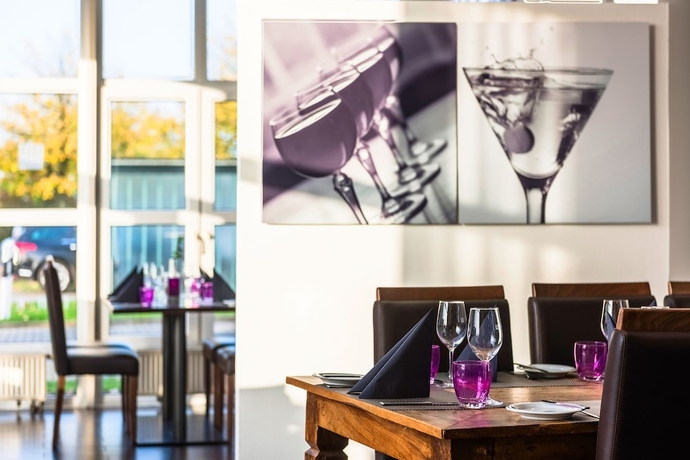 Imagen del bar/restaurante del Hotel Courtyard by Marriott Dortmund. Foto 6