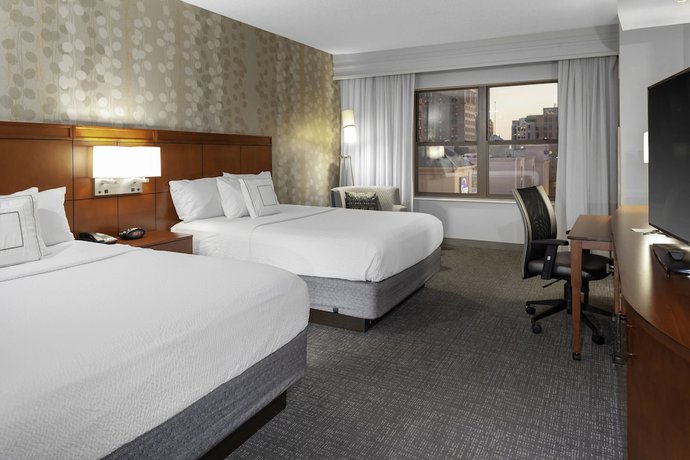 Imagen de la habitación del Hotel Courtyard by Marriott Downtown Memphis. Foto 3