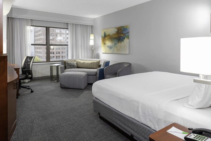Imagen de la habitación del Hotel Courtyard by Marriott Downtown Memphis. Foto 6
