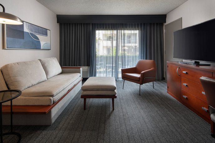 Imagen de la habitación del Hotel Courtyard by Marriott Fresno. Foto 6
