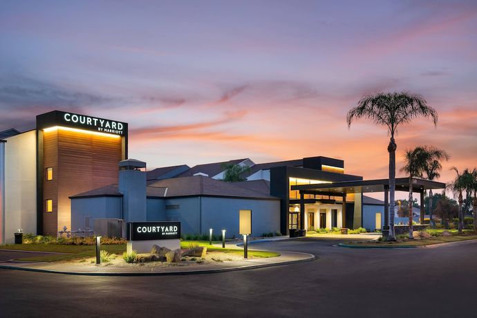 Imagen general del Hotel Courtyard by Marriott Fresno. Foto 1