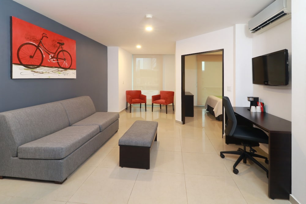 Imagen de la habitación del Hotel Courtyard by Marriott Guadalajara Andares. Foto 9