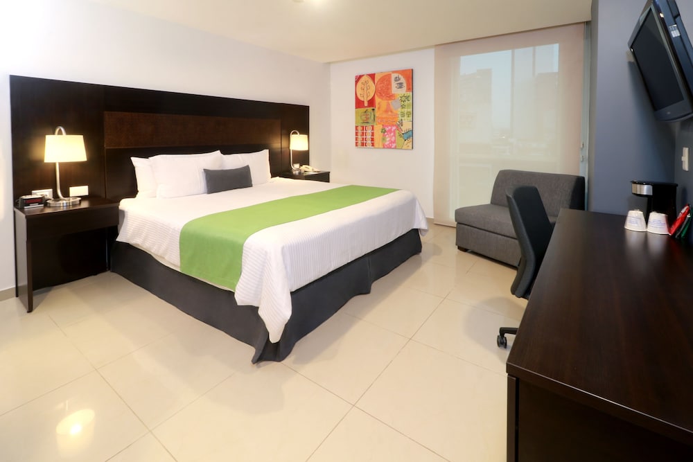 Imagen de la habitación del Hotel Courtyard by Marriott Guadalajara Andares. Foto 10
