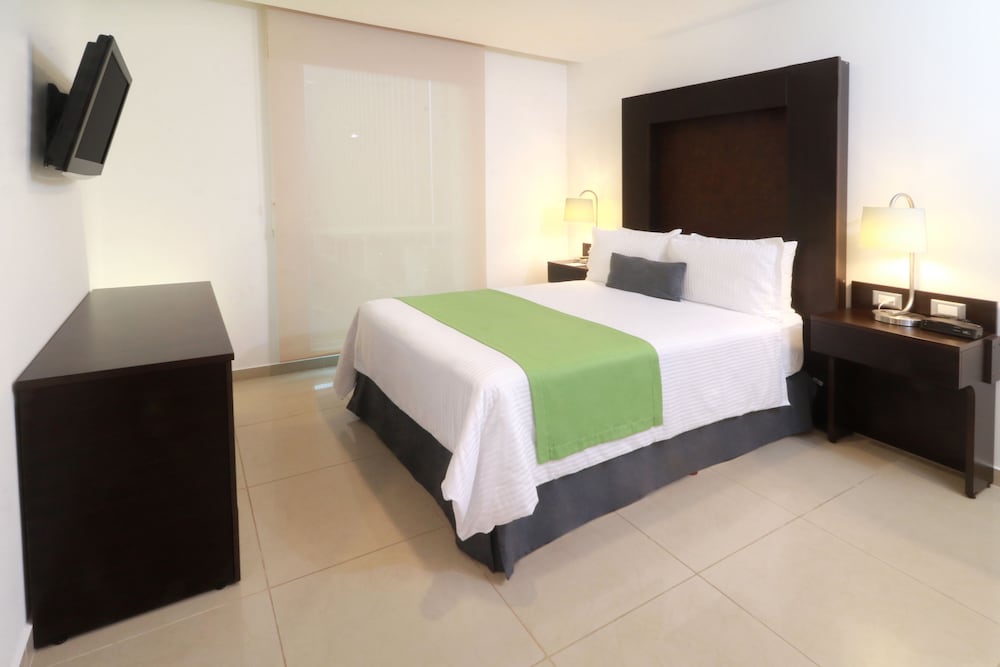 Imagen de la habitación del Hotel Courtyard by Marriott Guadalajara Andares. Foto 11
