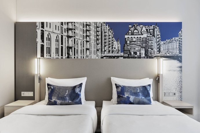 Imagen de la habitación del Hotel Courtyard by Marriott Hamburg City. Foto 2