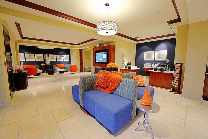 Imagen de los interiores del Hotel Courtyard by Marriott Hutchinson Island. Foto 15