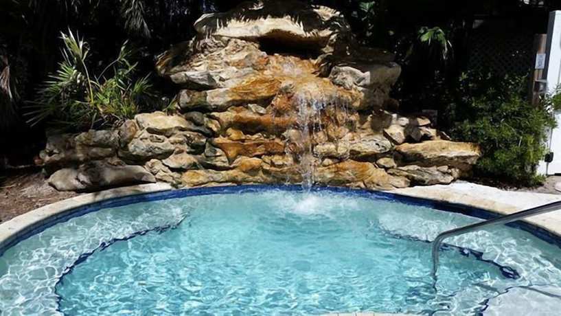 Imagen de la piscina del Hotel Courtyard by Marriott Hutchinson Island. Foto 20