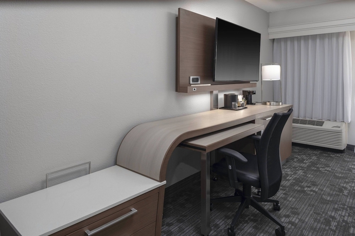 Imagen de la habitación del Hotel Courtyard by Marriott Indianapolis Northwest. Foto 15
