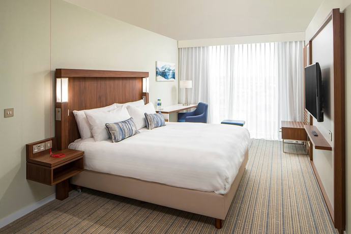 Imagen de la habitación del Hotel Courtyard by Marriott Inverness Airport. Foto 9