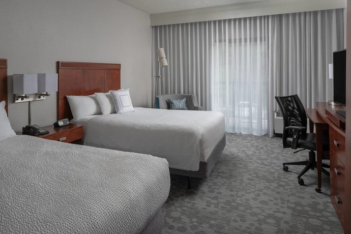 Imagen de la habitación del Hotel Courtyard by Marriott Jacksonville Mayo Clinic Campus/Beaches. Foto 4