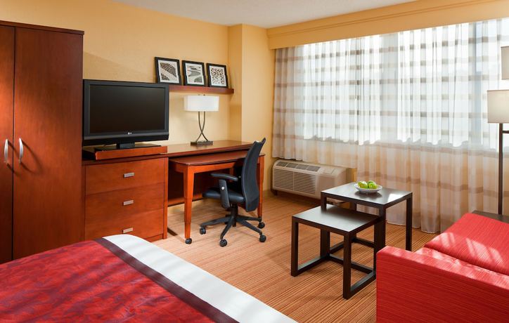 Imagen de la habitación del Hotel Courtyard by Marriott Jacksonville Mayo Clinic Campus/Beaches. Foto 6