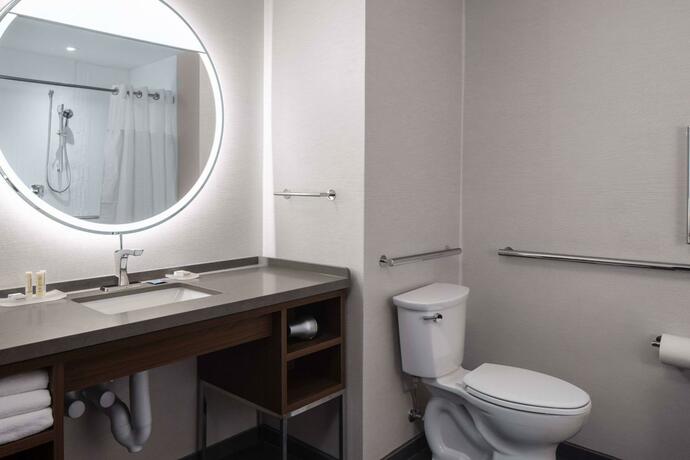 Imagen general del Hotel Courtyard by Marriott Jefferson City. Foto 3