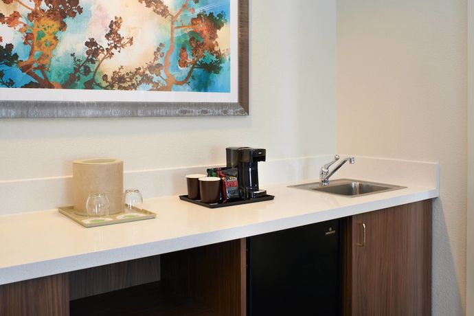 Imagen de la habitación del Hotel Courtyard by Marriott Kansas City Overland Park/Convention Center. Foto 4
