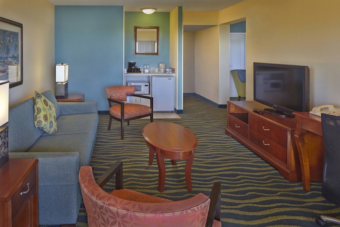 Imagen de la habitación del Hotel Courtyard by Marriott Key West Waterfront. Foto 14