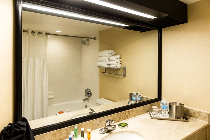 Imagen de la habitación del Hotel Courtyard by Marriott Kitchener. Foto 3