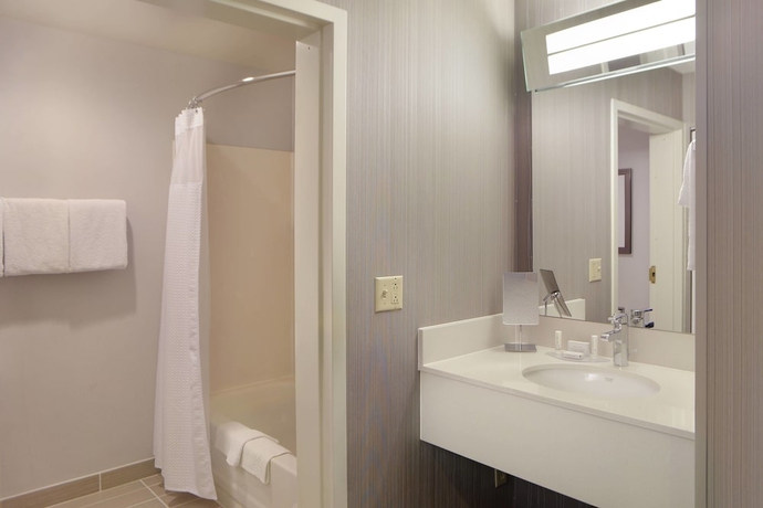 Imagen de la habitación del Hotel Courtyard by Marriott Kokomo. Foto 13