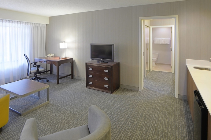 Imagen de la habitación del Hotel Courtyard by Marriott Kokomo. Foto 15