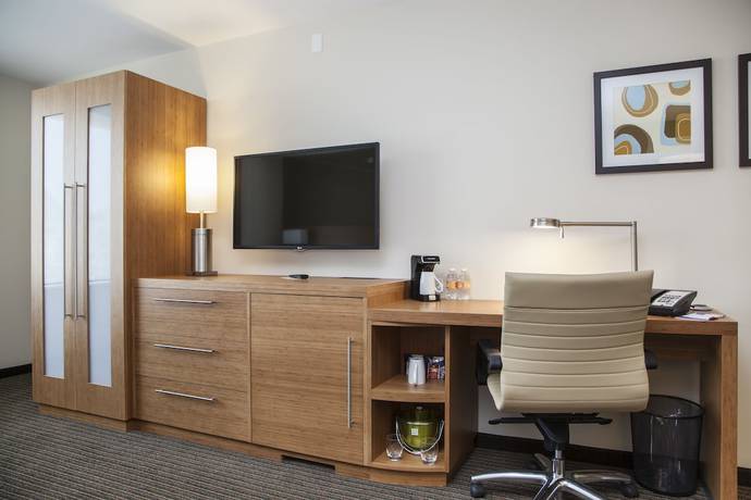 Imagen de la habitación del Hotel Courtyard by Marriott La Paz Baja California Sur. Foto 3
