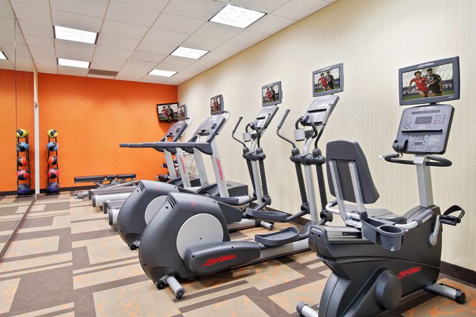 Imagen de los interiores del Hotel Courtyard by Marriott Little Rock Downtown. Foto 14