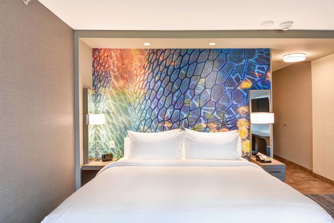 Imagen de la habitación del Hotel Courtyard by Marriott Long Island Islip/Courthouse Complex. Foto 14