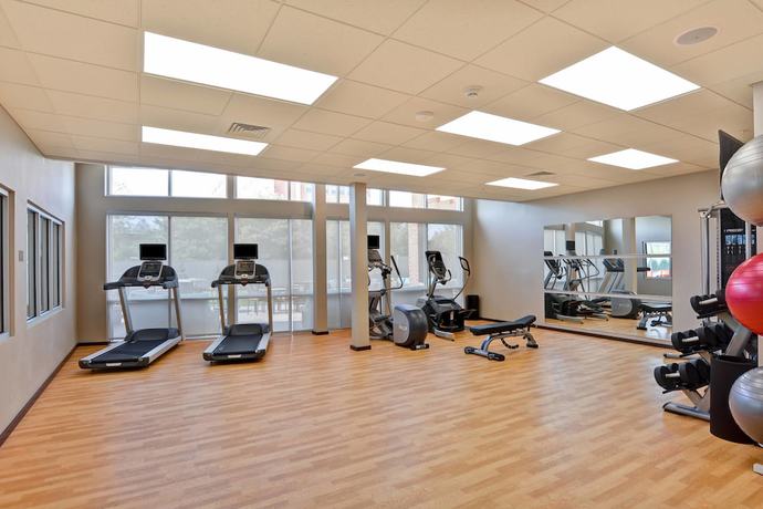 Imagen general del Hotel Courtyard by Marriott Long Island Islip/Courthouse Complex. Foto 2