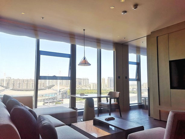 Imagen de la habitación del Hotel Courtyard by Marriott Luoyang. Foto 6