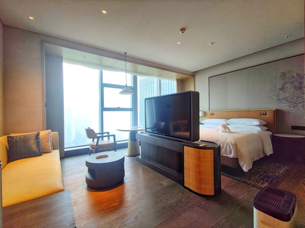 Imagen de la habitación del Hotel Courtyard by Marriott Luoyang. Foto 10