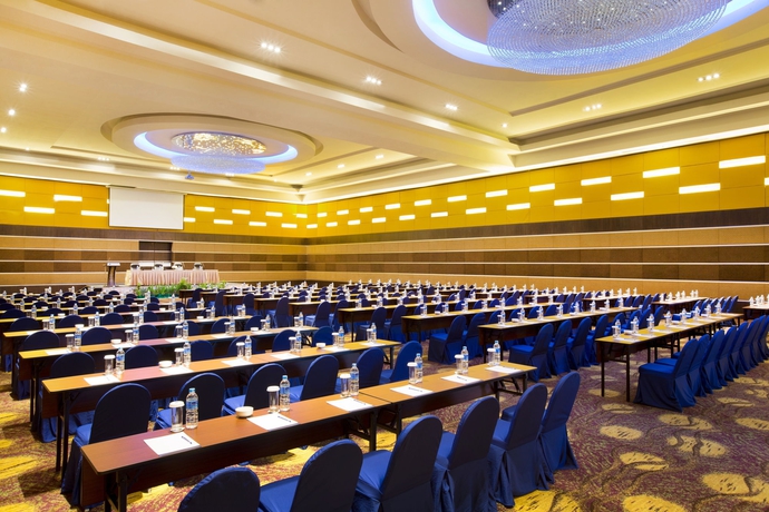 Imagen de los interiores del Hotel Courtyard by Marriott Manado. Foto 11