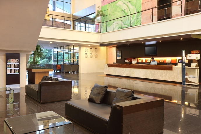 Imagen general del Hotel Courtyard by Marriott Manado. Foto 1
